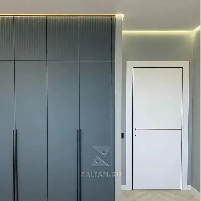 Шкаф с фрезеровкой в спальню