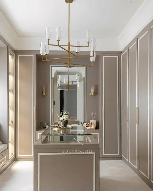 Современная гардеробная из шпона