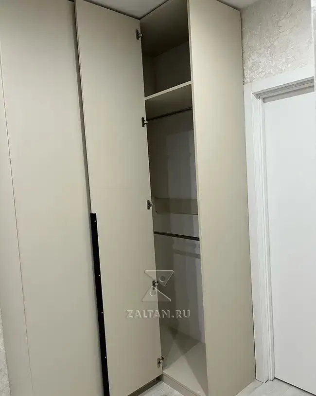 Угловая секция с штангами