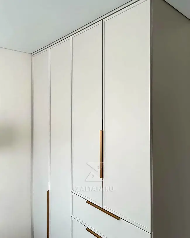 4-х дверный шкаф в спальню