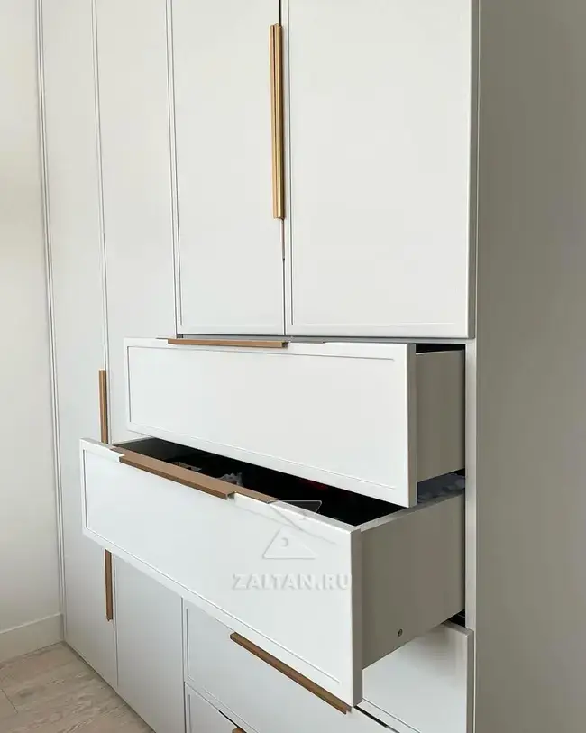 Ящики с доводчиками скрытого монтажа