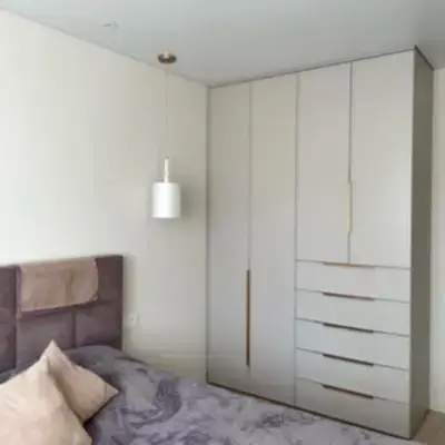 Шкаф в спальню неоклассика