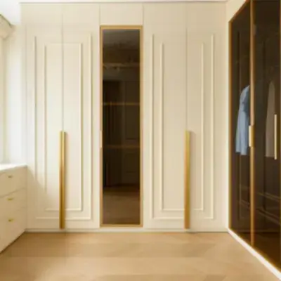 Шкаф в спальню классический