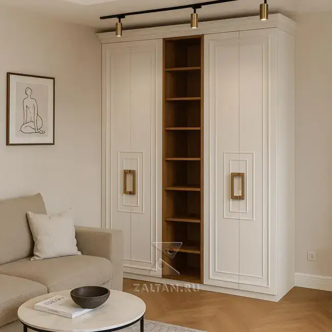 Кремовый шкаф с полками