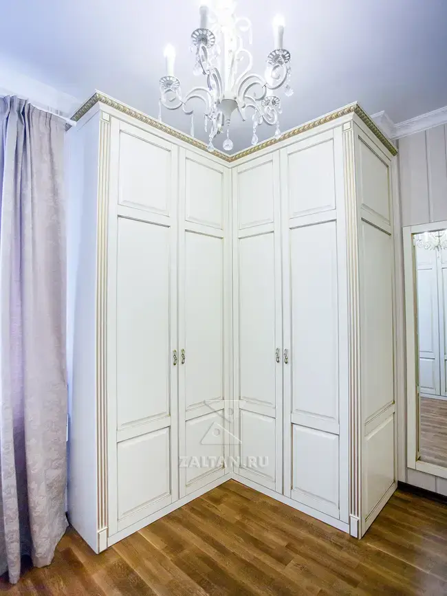 Белая гардеробная классика