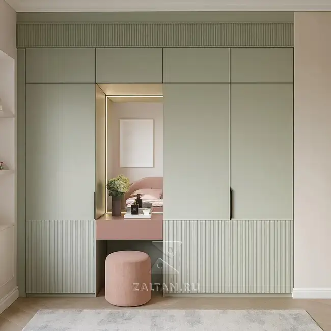 Встроенный шкаф с туалетным столиком