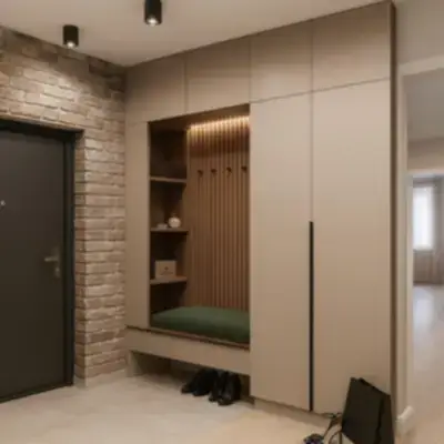 Встроенная прихожая с сиденьем