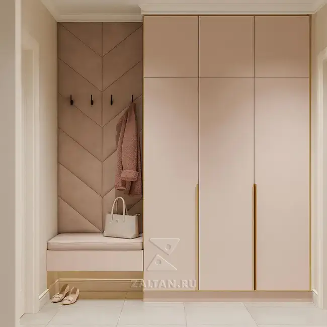Прихожая розовая с золотом