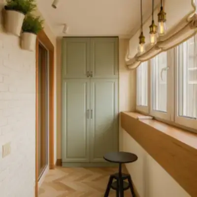 Высокий шкаф для балкона