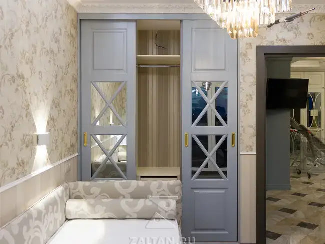 Наполнение шкафа-купе штанга