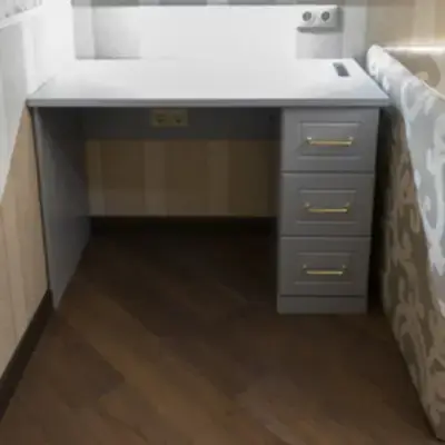 Рабочее место в спальню