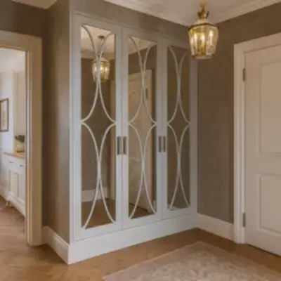 Встроенный шкаф с зеркалами