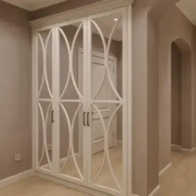 Встроенный шкаф в прихожую