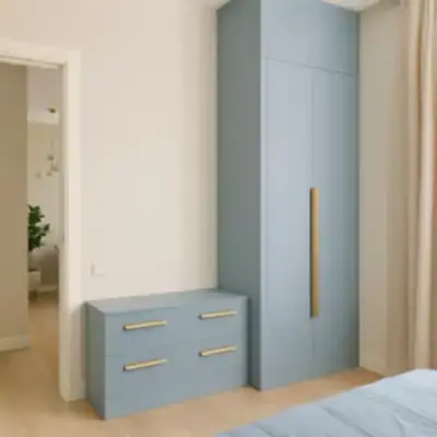 Платяной шкаф с комодом