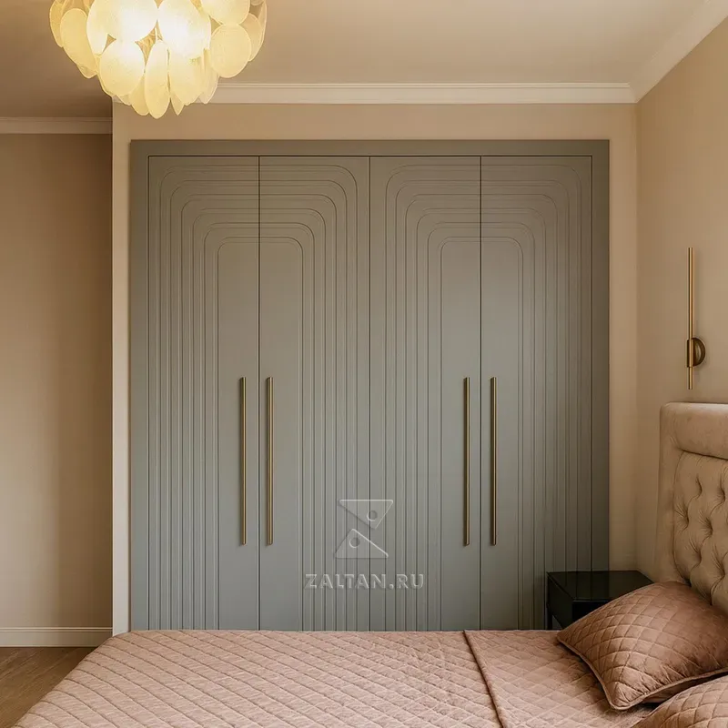 Встроенный шкаф серый фрезеровка