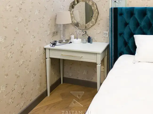 Туалетный столик в спальню