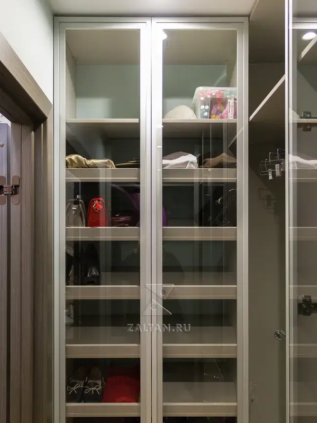 Обувной шкаф