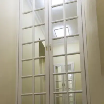 Зеркальный шкаф в прихожую