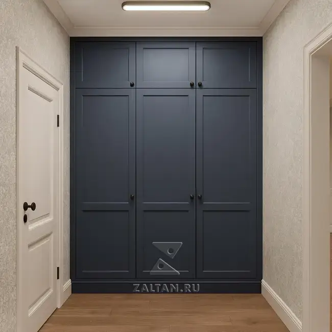 Встроенный шкаф с филёнками