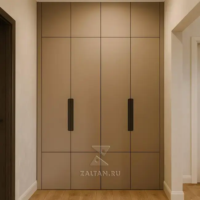 Встроенный шкаф до потолка в прихожую