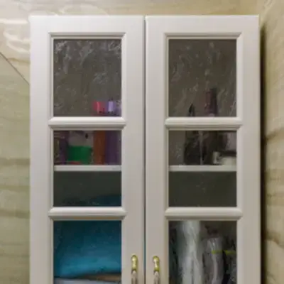 Подвесной шкаф в ванную