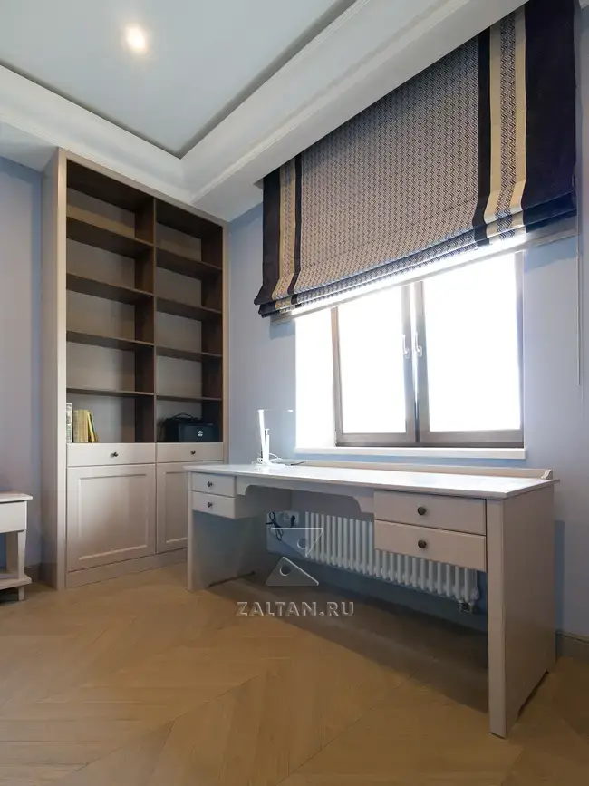 Современный стол из МДФ