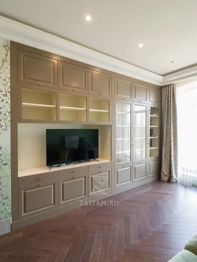 Встроенный шкаф в гостиную