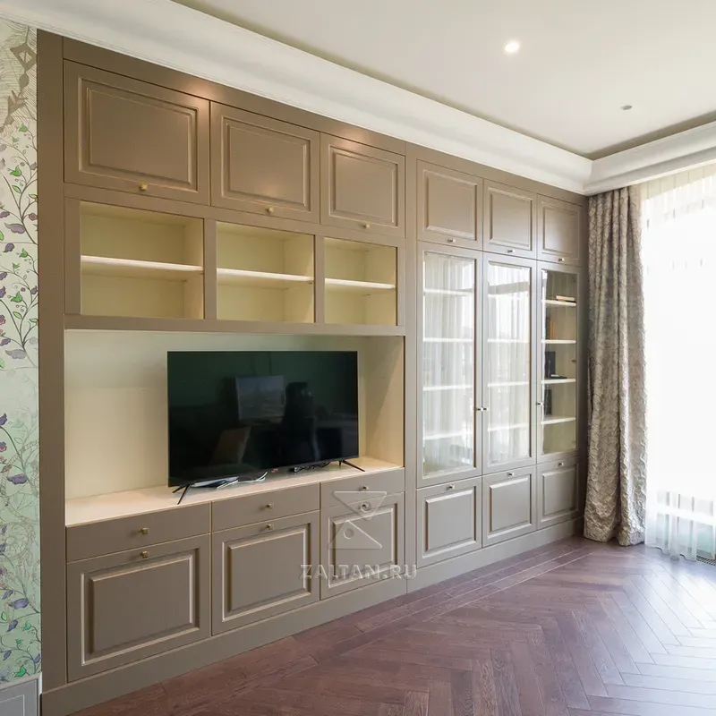 Встроенный шкаф в гостиную