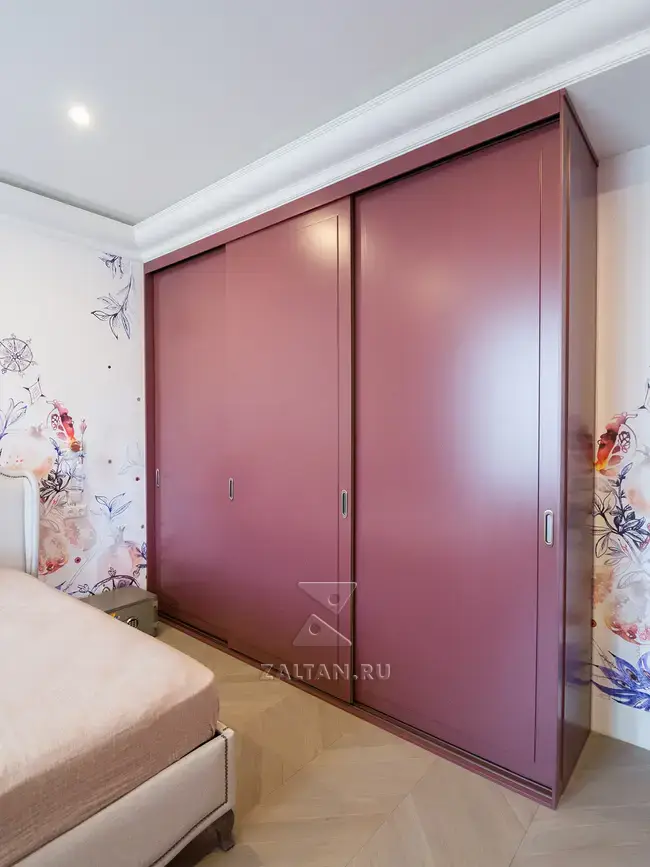 3-х дверный шкаф-купе