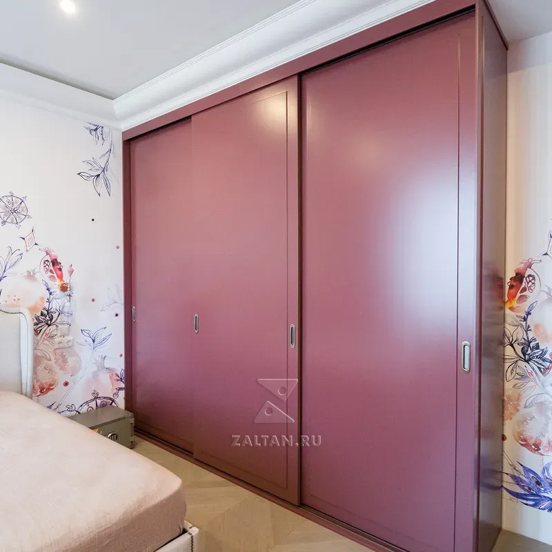 3-х дверный шкаф-купе