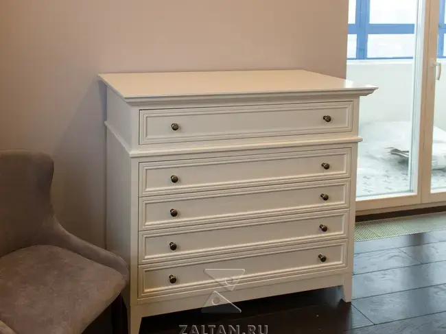 Комод с 5 ящиками