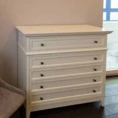 Комод в классическом стиле