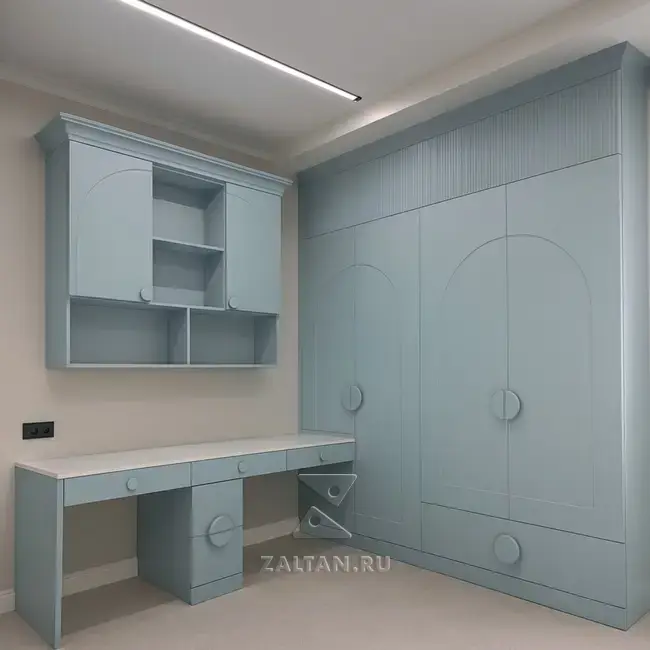 Пастельно голубой детский гарнитур