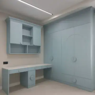 Встроенный шкаф с рабочей зоной