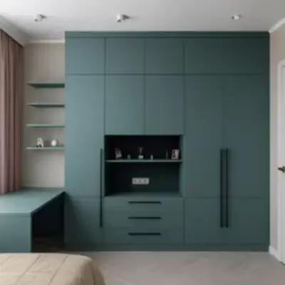 Встроенный шкаф с нишей