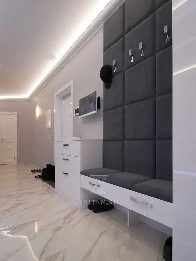 Комод в прихожей