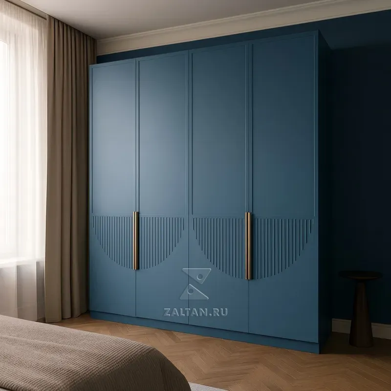 Шкаф с реечным декором синий