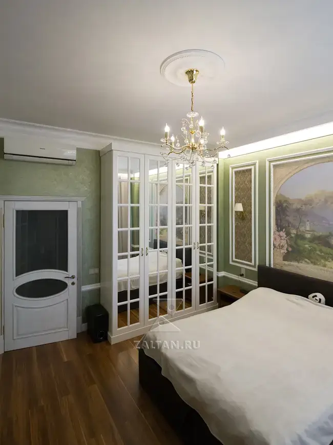 Шкаф для спальни классика