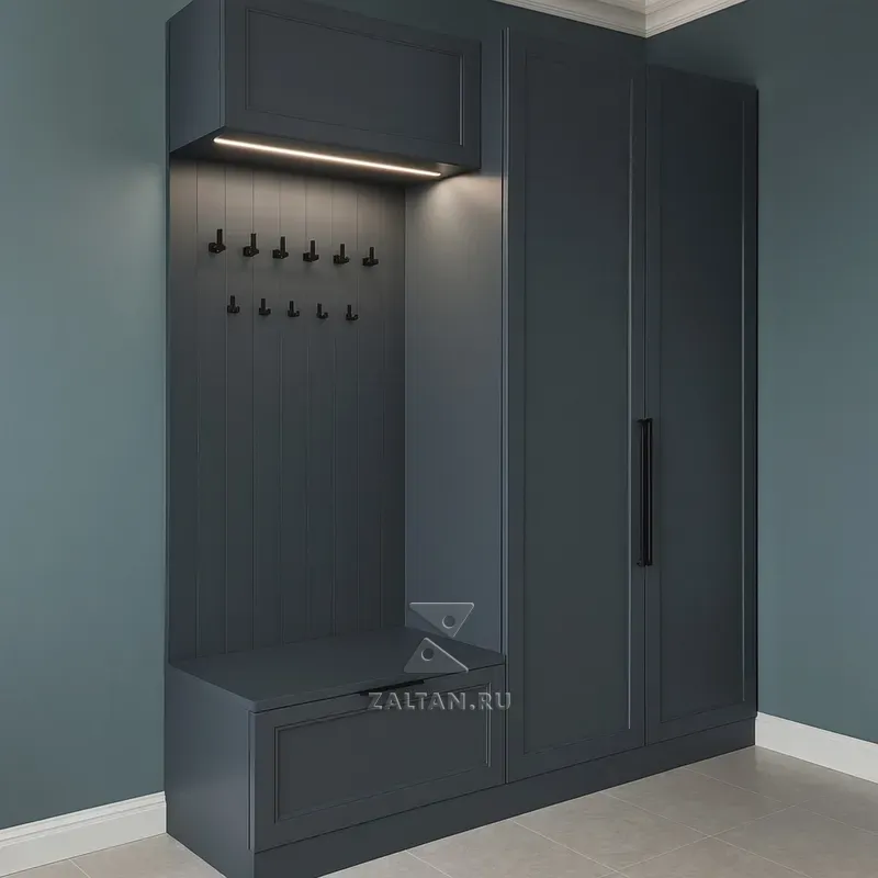 Прихожая с банкеткой и шкафом