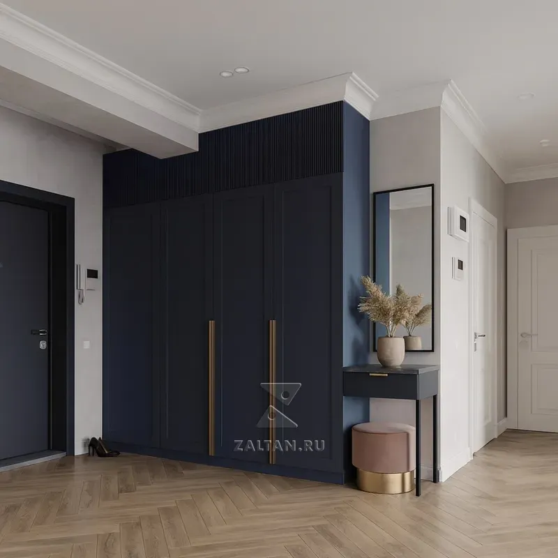 Встроенный шкаф в прихожую синий
