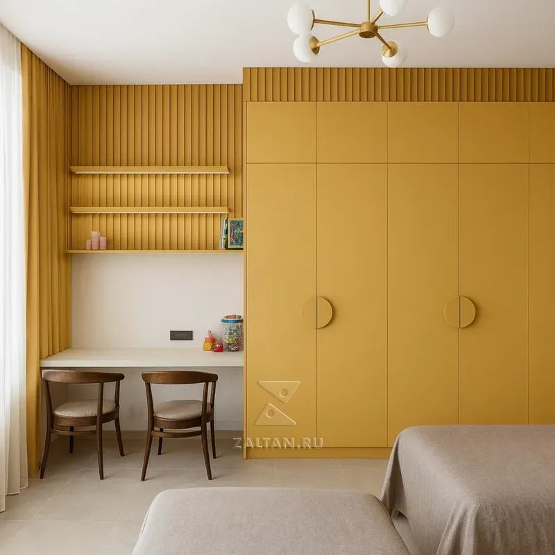 Горчичный встроенный шкаф